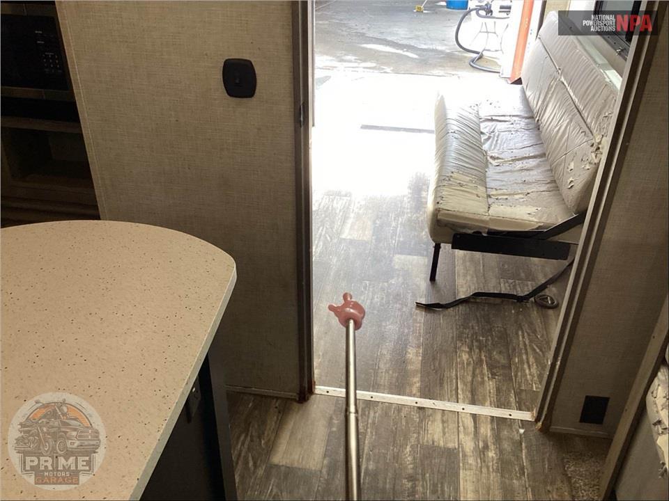 2020 Keystone Rv M-335 CG - OUTBACK TOY HAULER SERIES — фото 21