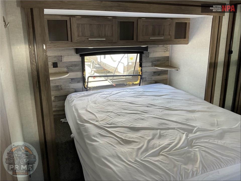 2022 Crossroads Rv M-340 BH - ZINGER SERIES — фото 11
