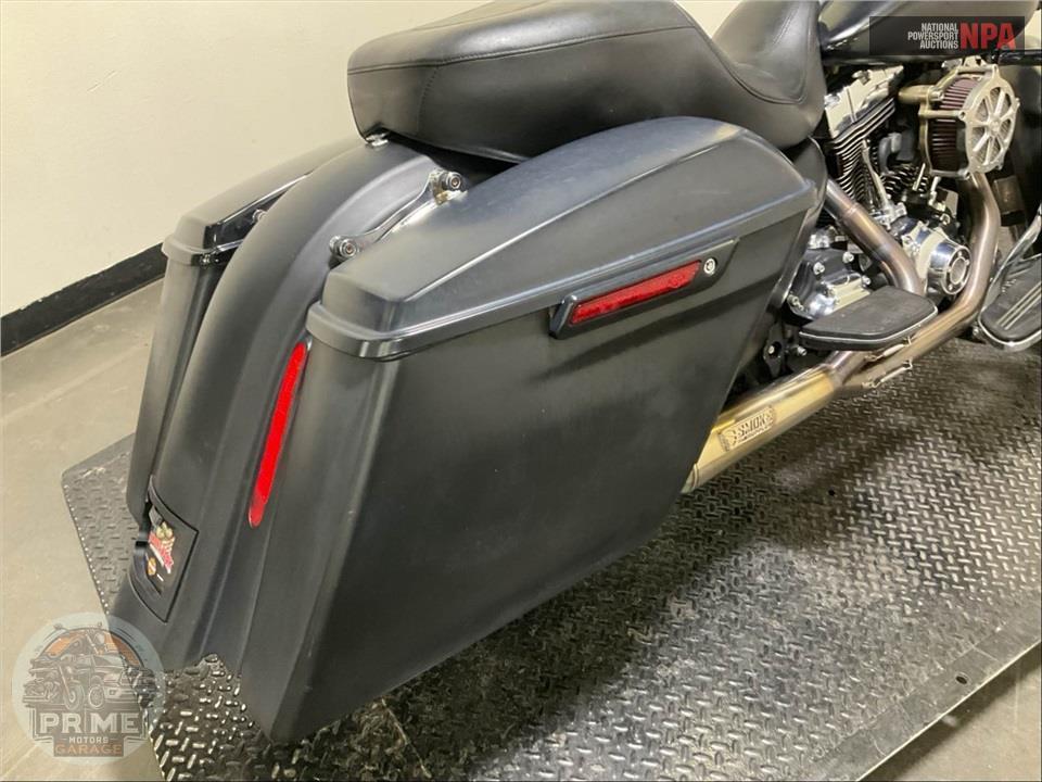 2016 Harley-Davidson FLHX STREET GLIDE — фото 34