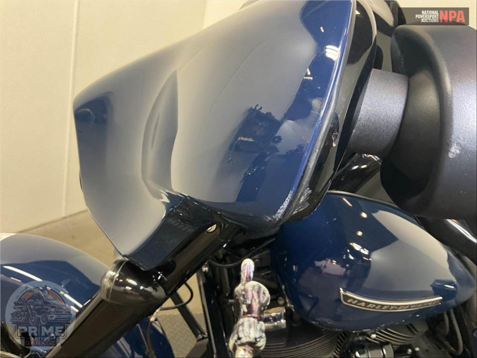 2019 Harley-Davidson FLHXS STREET GLIDE SPECIAL — фото 14