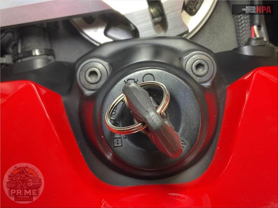 2024 Ducati PANIGALE V4 S — фото 11