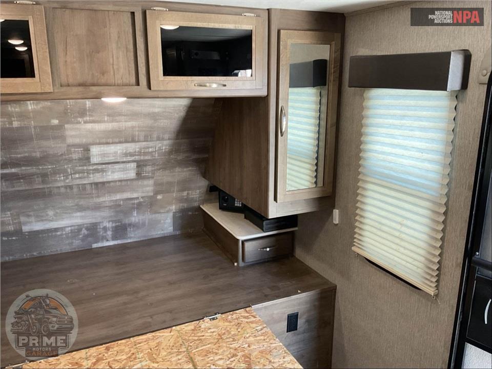 2020 Coleman By Dutchmen M-1805RB LIGHT SERIES — фото 12