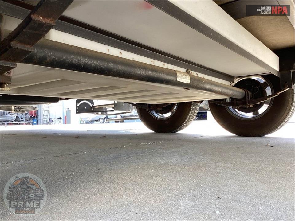 2015 Work And Play M-16UL - ULTRA LE TOY HAULER SERIES — фото 34