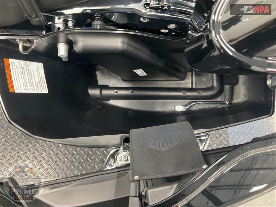 2025 Harley-Davidson FLTRX ROAD GLIDE — фото 16