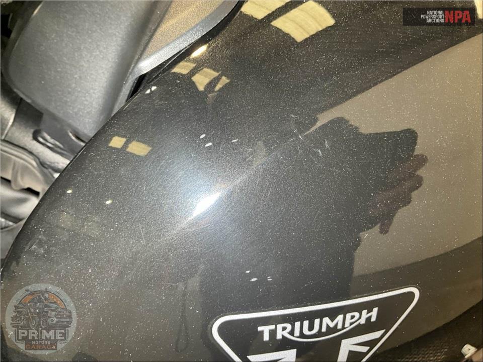 2023 Triumph TRIDENT (BLACK) — фото 11