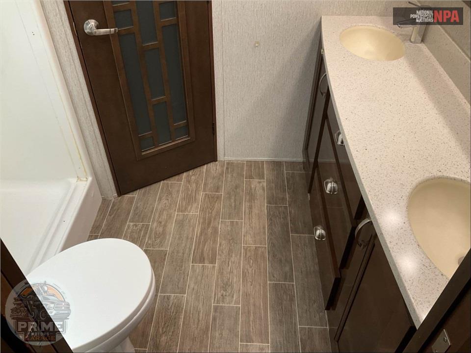 2019 Redwood Rv M-3901 WB - FIFTH WHEEL SERIES — фото 14