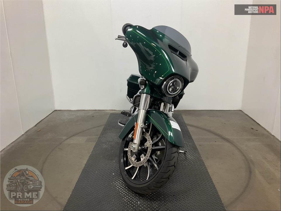 2015 Harley-Davidson FLHXS STREET GLIDE SPECIAL — фото 2