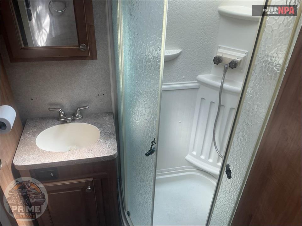 2017 Rockwood By Forest River M-8288WSA - SIGNATURE ULTRA LITE FIFTH WHEEL SERIES — фото 14