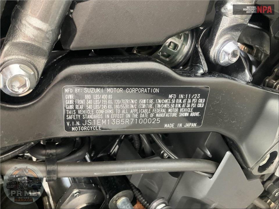 2024 Suzuki GSX800FRQM4 GSX-8R — фото 21