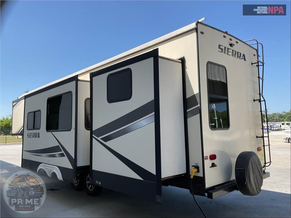 2020 Sierra By Forest River M-3330BH C-CLASS FIFTH WHEEL SERIES — фото 3