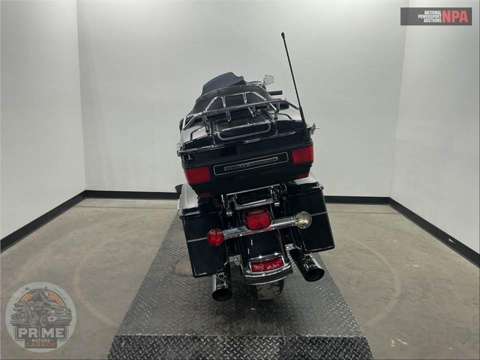2009 Harley-Davidson FLHTCU ULTRA CLASSIC ELECTRA GLIDE — фото 4