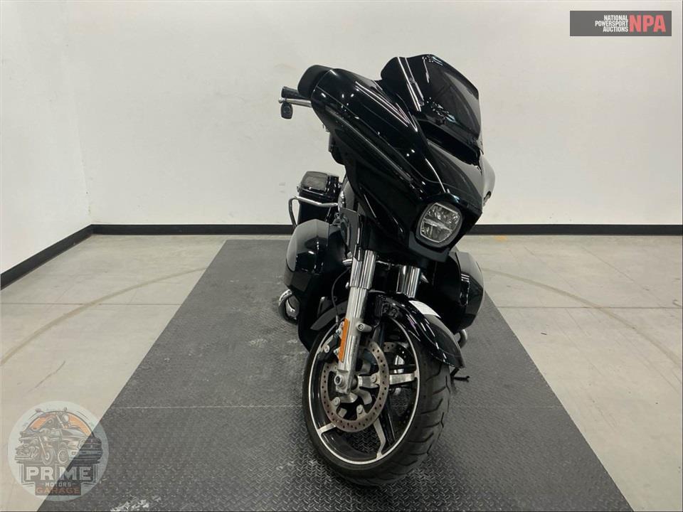 2025 Harley-Davidson FLHXU STEET GLIDE ULTRA — фото 2