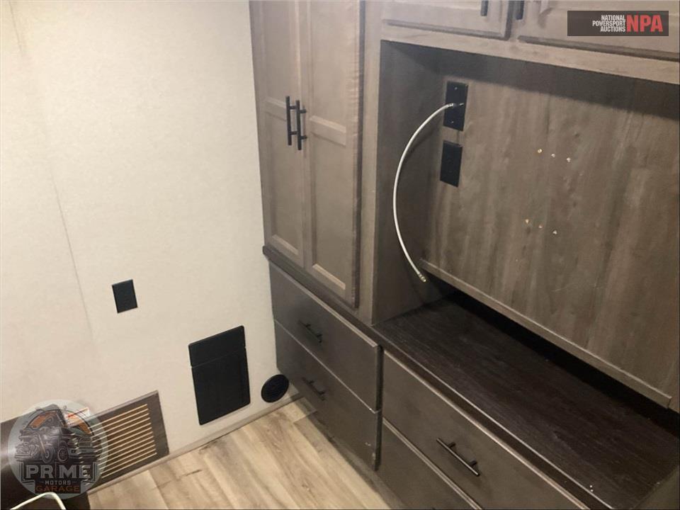 2021 Cardinal By Forest River M-377MBLE - LIMITED FIFTH WHEEL SERIES — фото 14