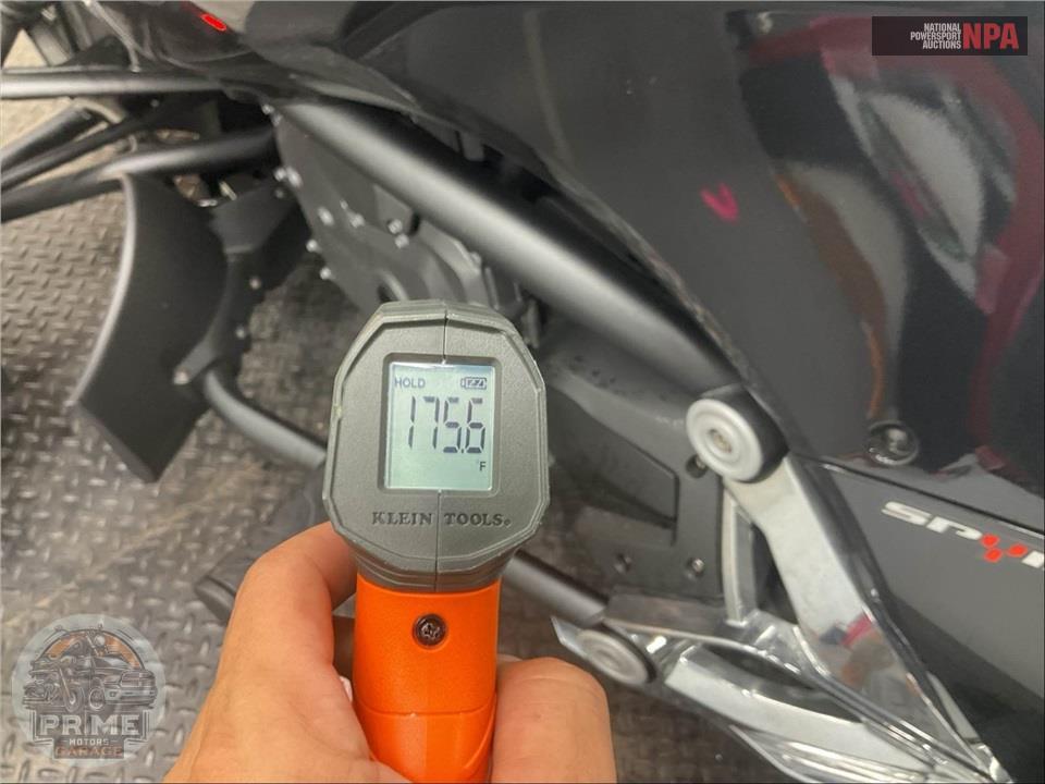 2015 Can-Am SPYDER F3-S SE6 — фото 8
