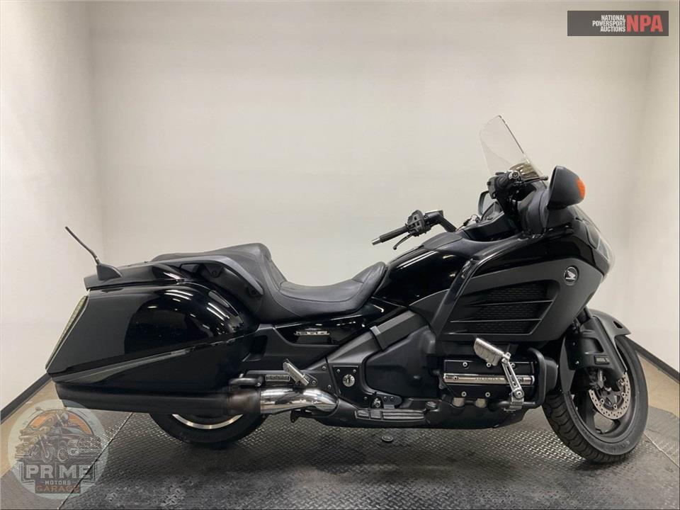 2013 Honda GL1800BD GOLDWING F6B — фото 1
