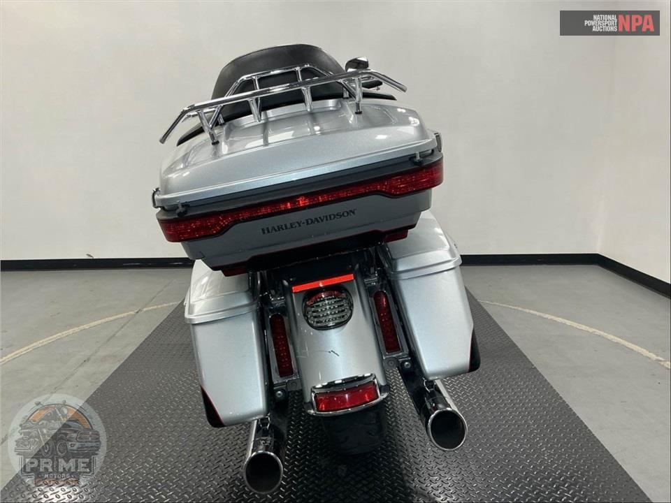 2015 Harley-Davidson FLHTK ELECTRA GLIDE ULTRA LIMITED — фото 4