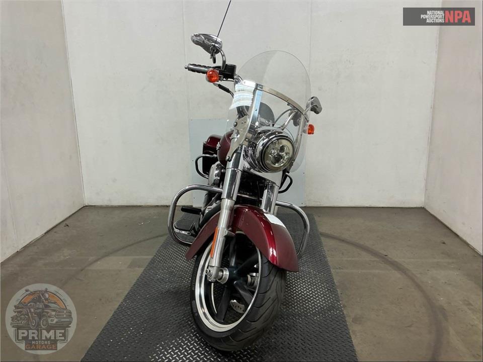2015 Harley-Davidson FLD-103 DYNA SWITCHBACK — фото 2