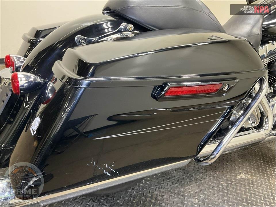 2015 Harley-Davidson FLTRXS ROAD GLIDE SPECIAL — фото 31