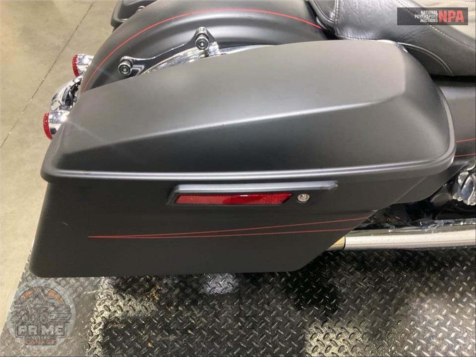 2016 Harley-Davidson FLHXS STREET GLIDE SPECIAL — фото 19