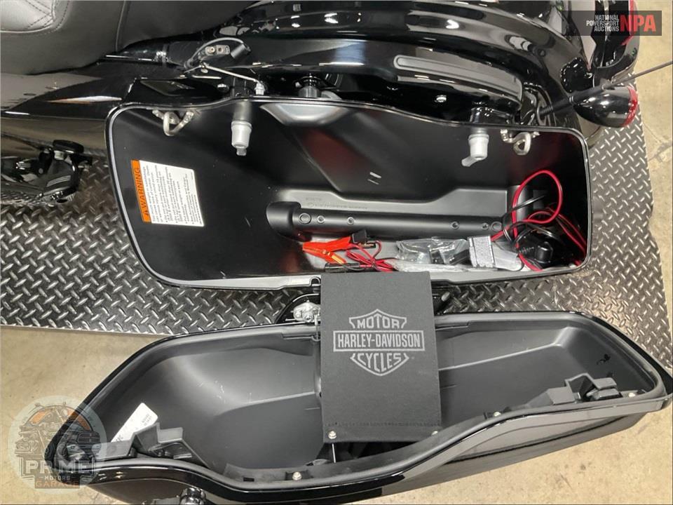 2023 Harley-Davidson FLTRXS ROAD GLIDE SPECIAL — фото 16