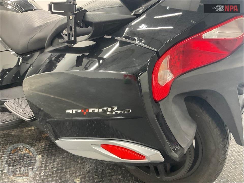 2014 Can-Am SPYDER RT-S SE6 — фото 23