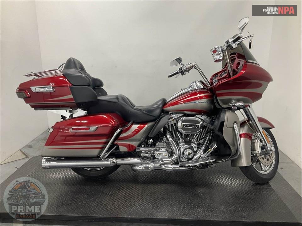 2016 Harley-Davidson FLTRUSE CVO ROAD GLIDE ULTRA — фото 1