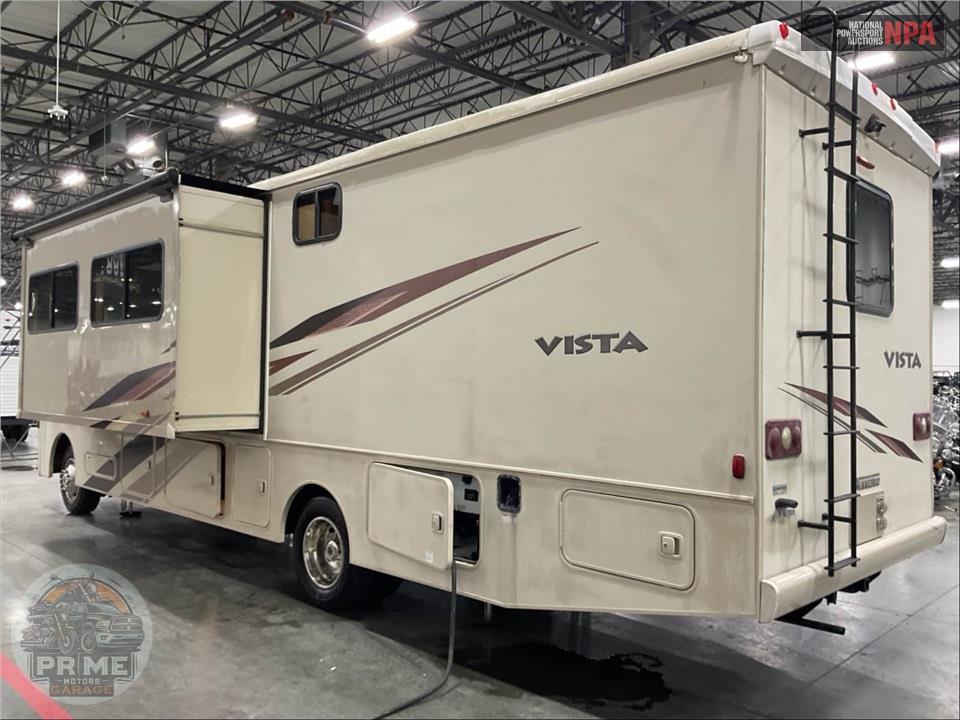 2019 Winnebago M-32YE FORD - VISTA SERIES — фото 4