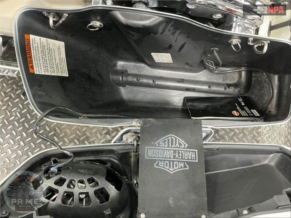 2015 Harley-Davidson FLHXS STREET GLIDE SPECIAL — фото 18