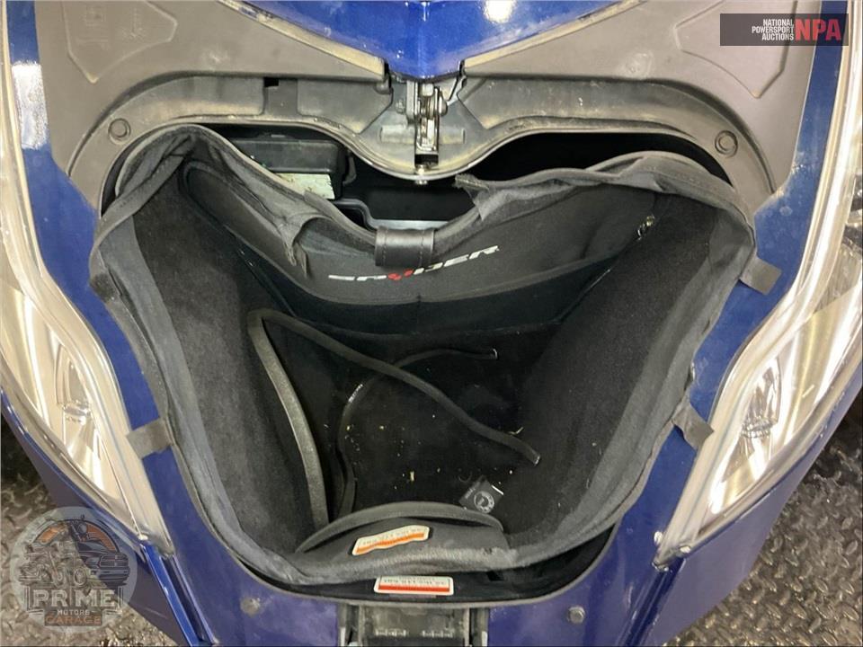 2010 Can-Am SPYDER RT-S SE5 — фото 12