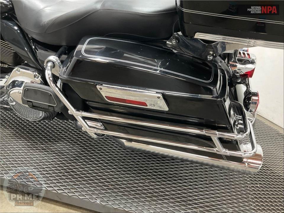 2011 Harley-Davidson FLHTC ELECTRA GLIDE CLSC — фото 22