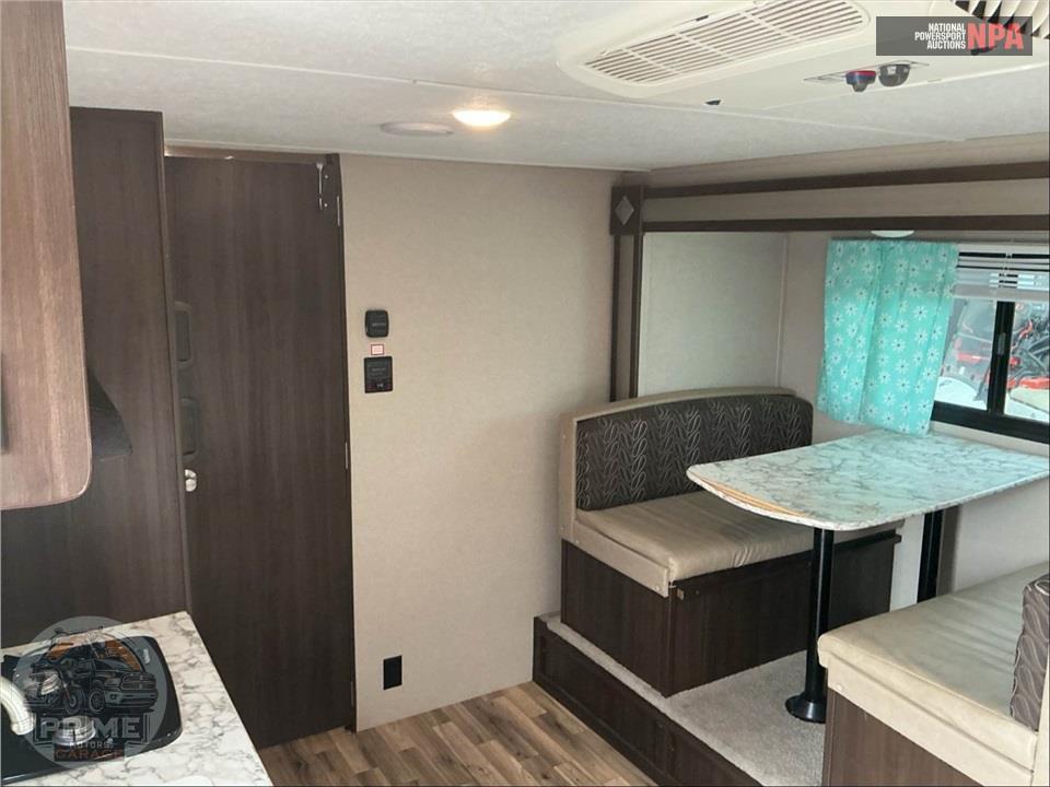 2019 Keystone Rv M-1790 FQ - SUMMERLAND SERIES — фото 8