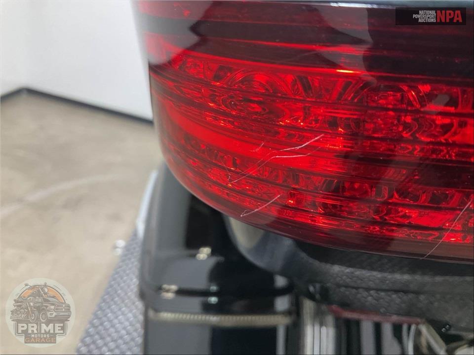 2022 Harley-Davidson FLHTK ULTRA LIMITED — фото 31
