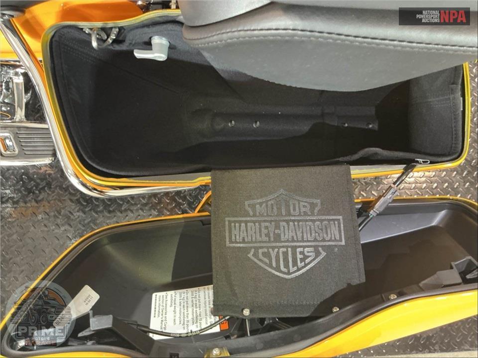2022 Harley-Davidson FLTRKSE CVO ROAD GLIDE LIMITED — фото 16