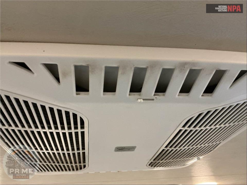 2020 Jayco M-24 B FORD V10 - REDHAWK SERIES — фото 28