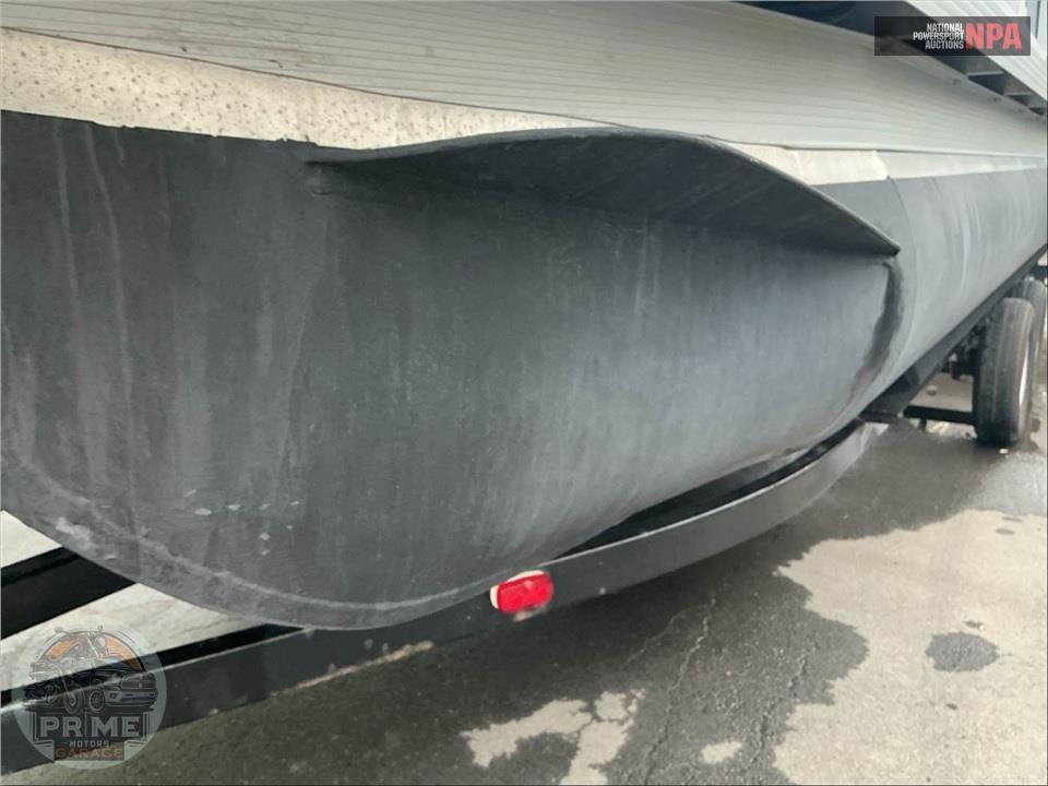 2018 Lexington Pontoons 325(*) 3 SERIES L=26/E=1 140HP SUZUKI OB — фото 16