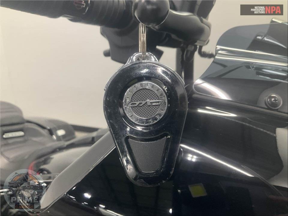 2021 Harley-Davidson FLTRXSE CVO ROAD GLIDE — фото 9