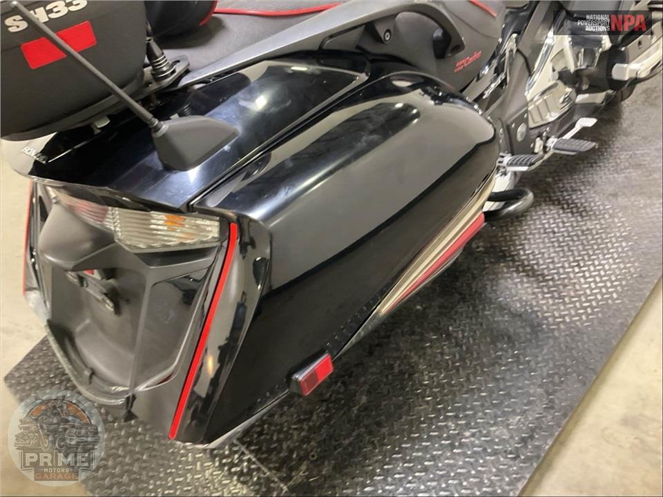 2013 Honda GL1800BD GOLDWING F6B — фото 18