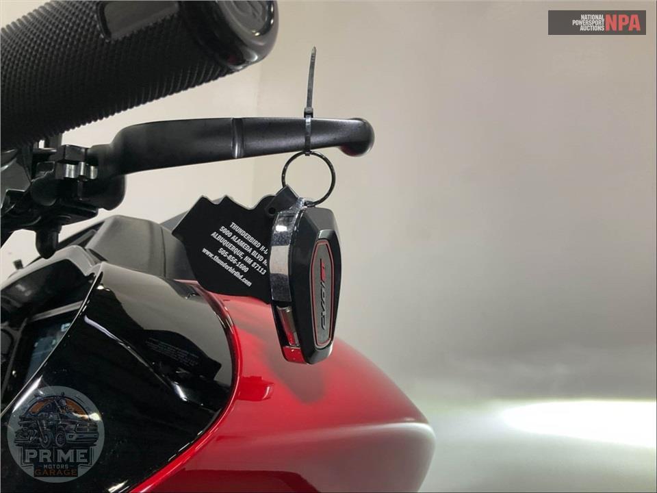 2025 Harley-Davidson FLTRXSTSE CVO ROAD GLIDE ST — фото 10