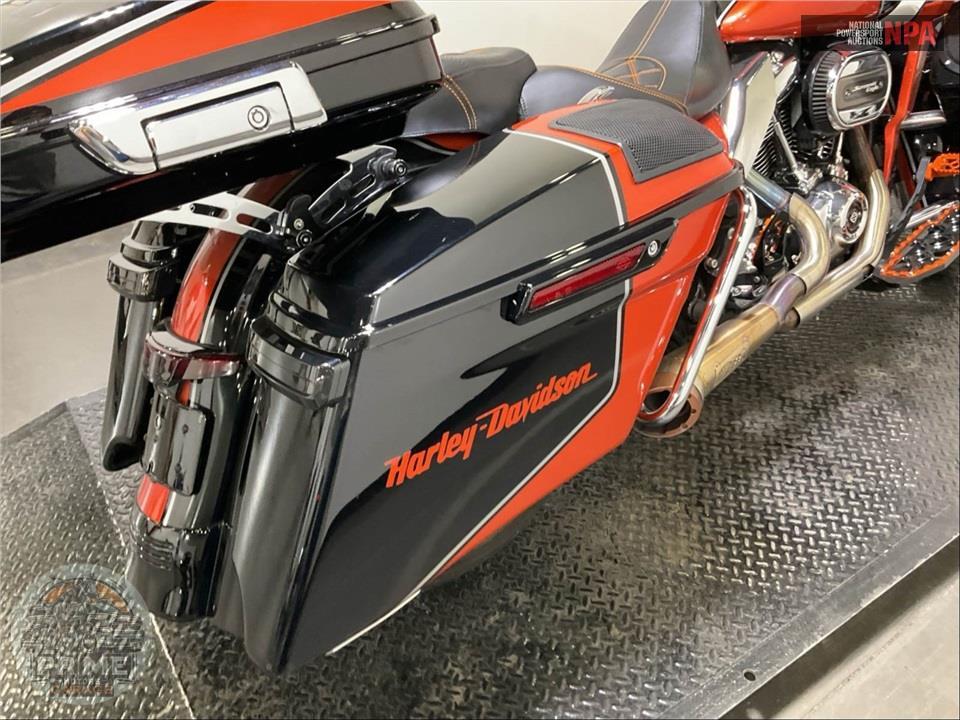 2023 Harley-Davidson FLTRXS ROAD GLIDE SPECIAL — фото 18
