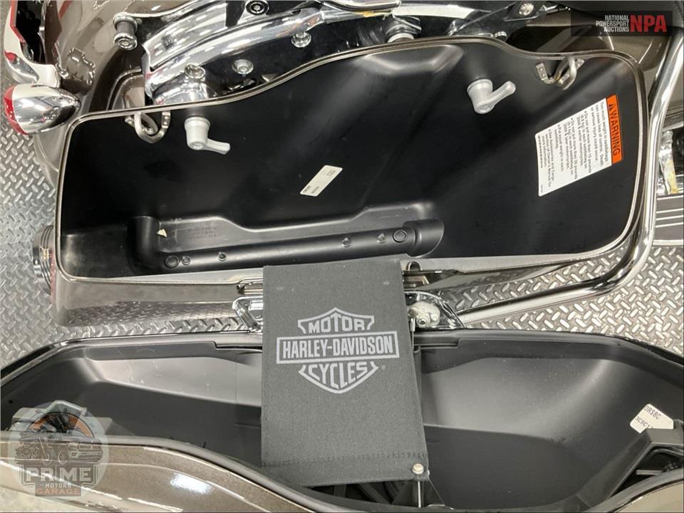2021 Harley-Davidson FLHX STREET GLIDE — фото 20
