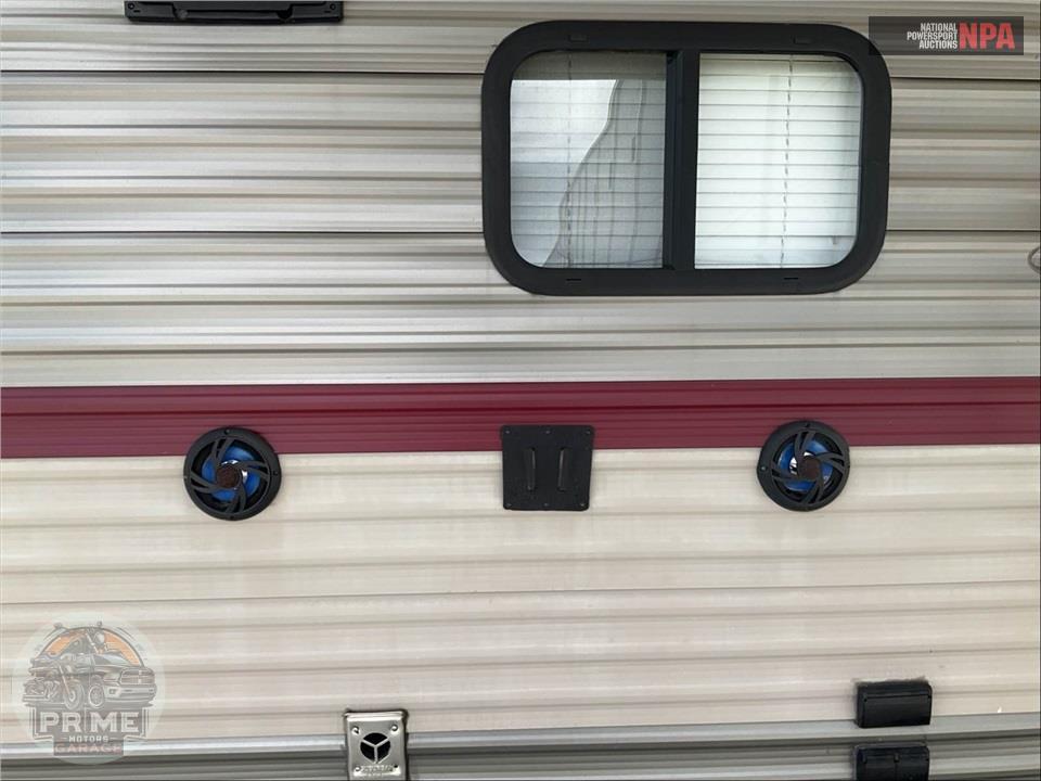 2018 Cherokee By Forest River M-22RR - GREY WOLF TOY HAULER SERIES — фото 35