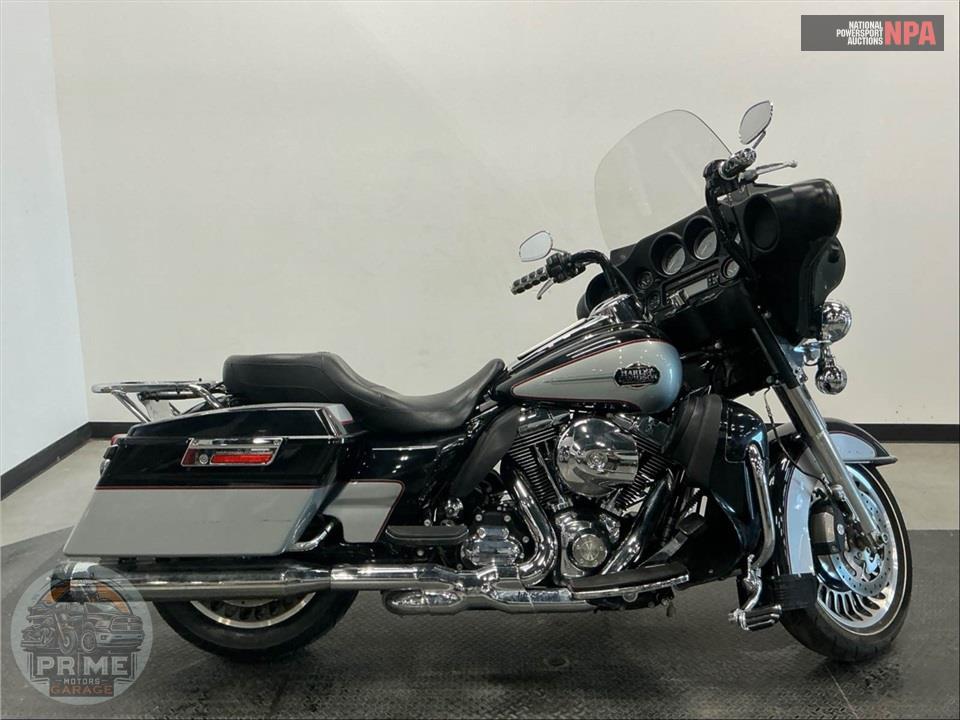 2011 Harley-Davidson FLHTCU UL CLSC EL GLIDE — фото 1