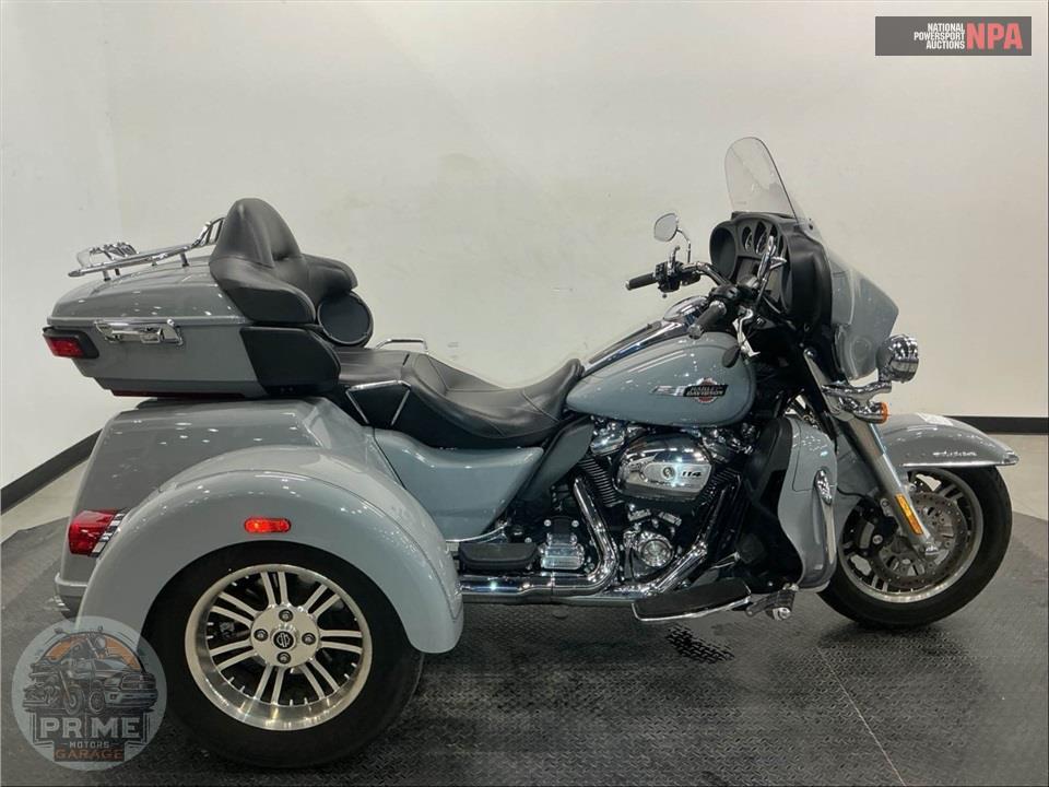 2024 Harley-Davidson FLHTCUTG TRI GLIDE ULTRA CLASSIC — фото 1