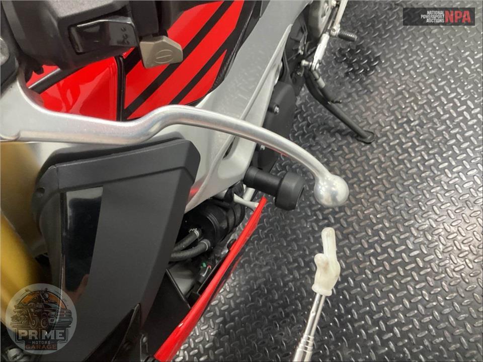 2019 Aprilia TUONO V4 1100 RR — фото 20