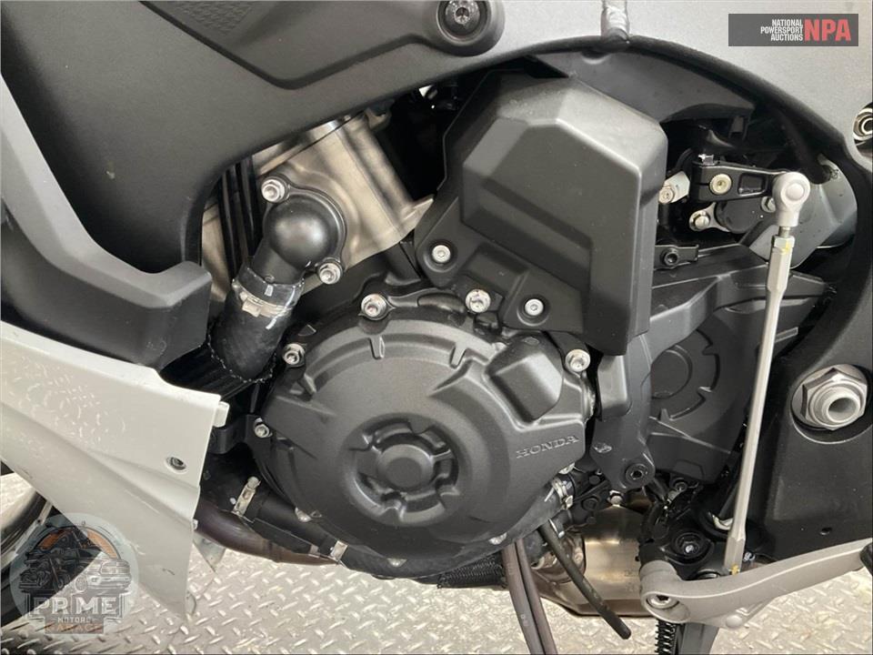 2025 Honda CBR1000RR — фото 7