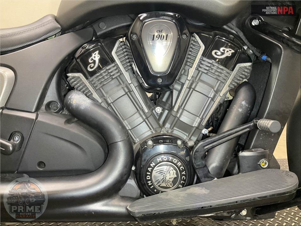 2023 Indian Motorcycle CHALLENGER DARK HORSE (SMOKE) — фото 6