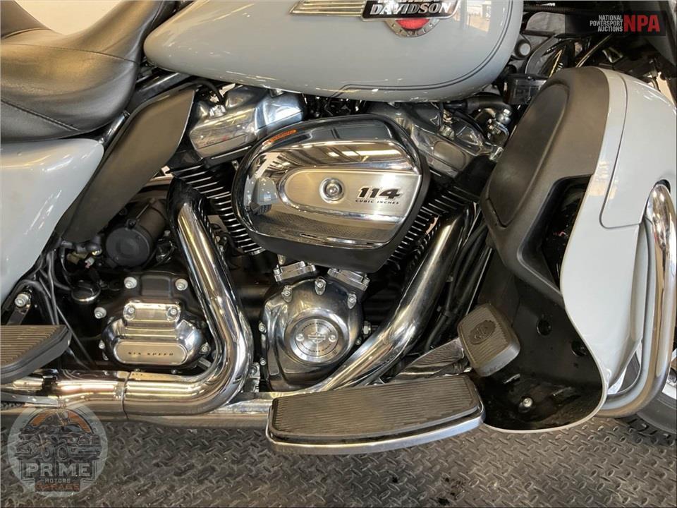 2024 Harley-Davidson FLHTCUTG TRI GLIDE ULTRA CLASSIC — фото 6