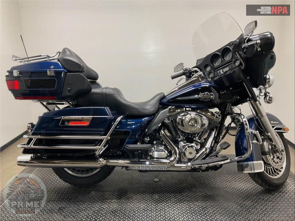2013 Harley-Davidson FLHTCU UL CLSC EL GLIDE — фото 1