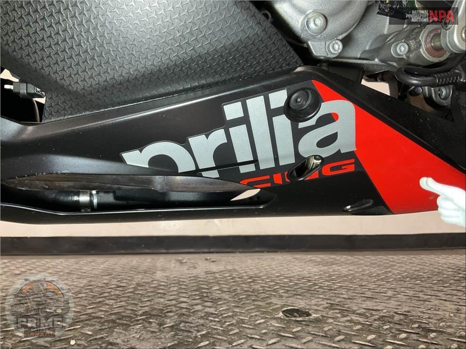 2021 Aprilia RSV4 FACTORY 1100 — фото 18
