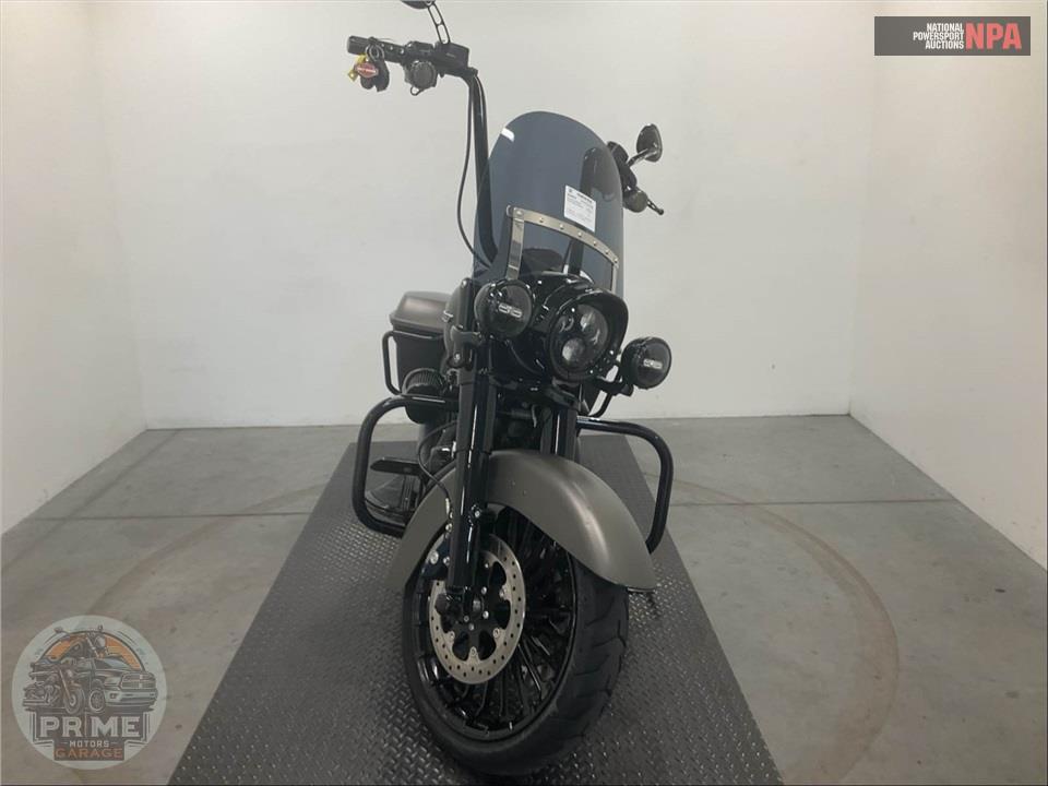 2018 Harley-Davidson FLHRXS ROAD KING SPECIAL — фото 2